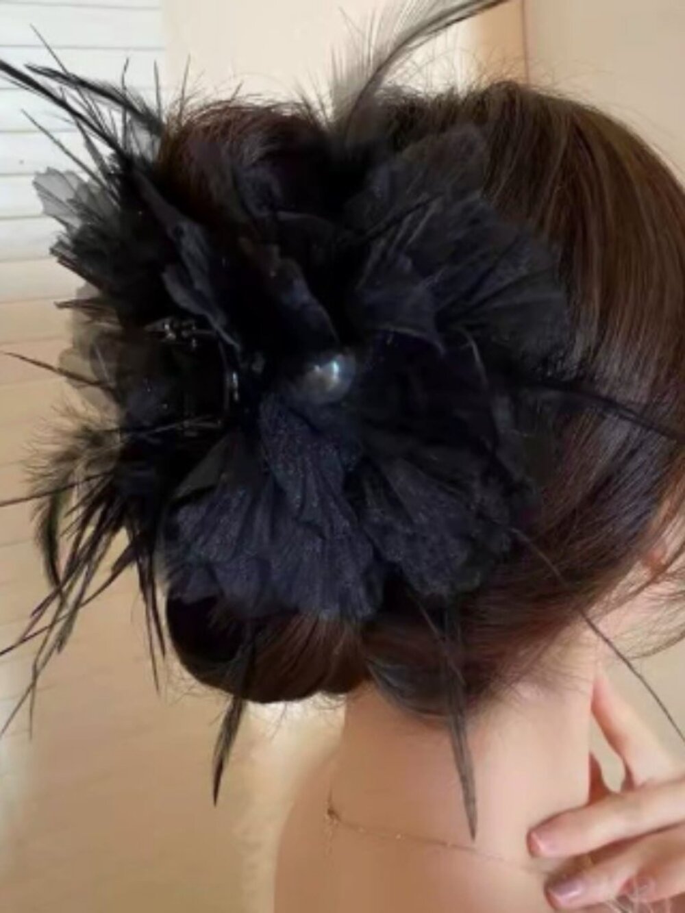 Women's hair clip